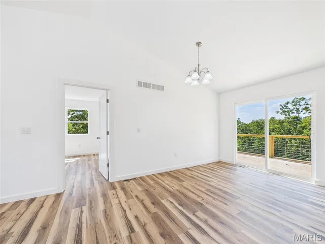 $309,900 | 13222 Hillview Lane, Dixon, MO 65459