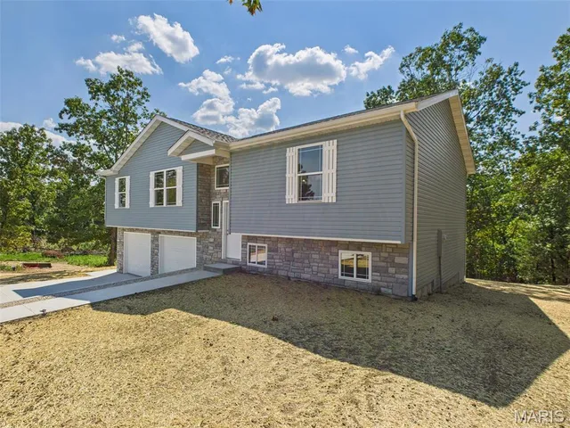 $309,900 | 13222 Hillview Lane, Dixon, MO 65459