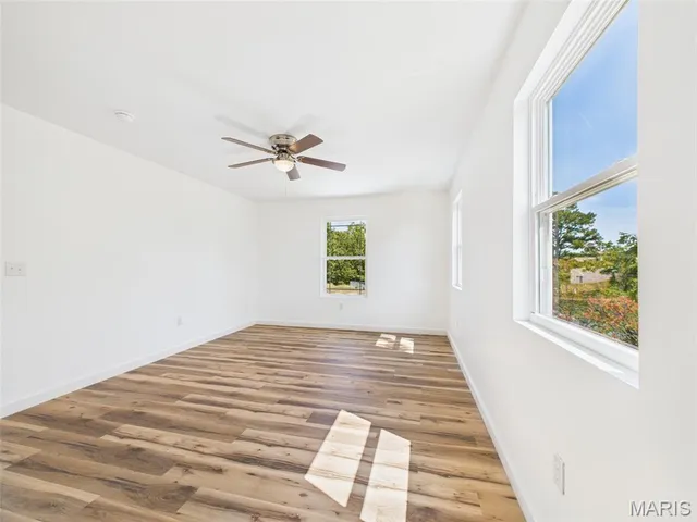 $309,900 | 13222 Hillview Lane, Dixon, MO 65459