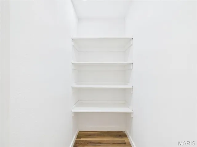 $309,900 | 13222 Hillview Lane, Dixon, MO 65459