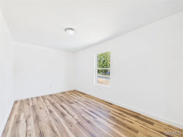 $309,900 | 13222 Hillview Lane, Dixon, MO 65459