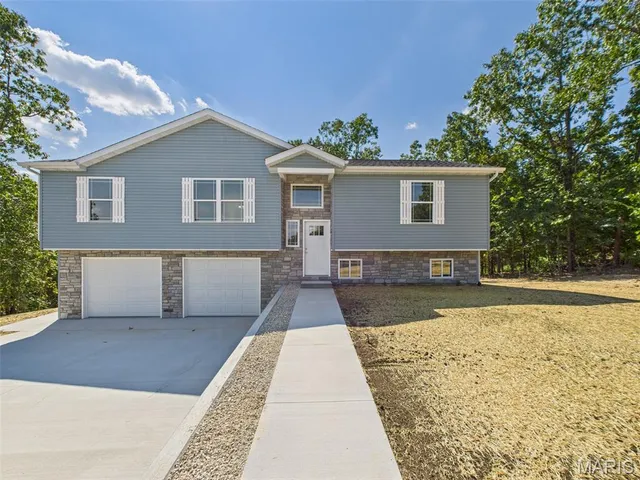 $309,900 | 13222 Hillview Lane, Dixon, MO 65459