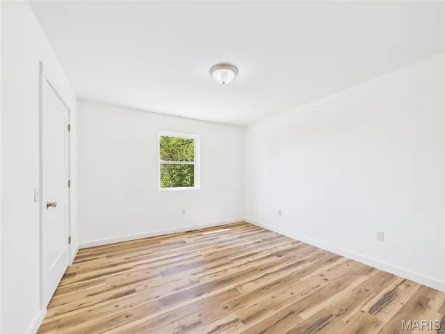 $309,900 | 13222 Hillview Lane, Dixon, MO 65459