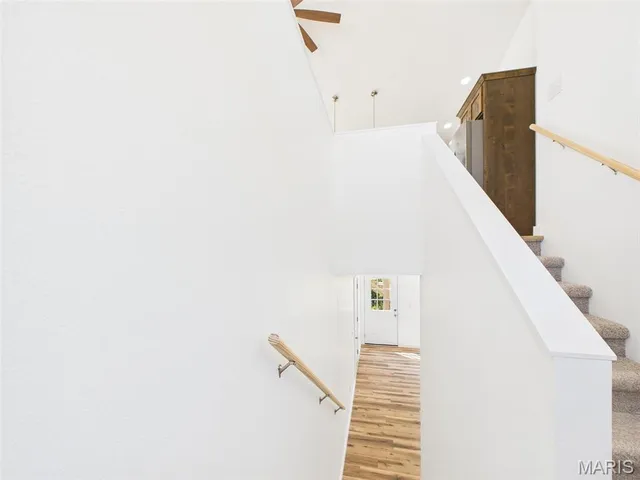 $309,900 | 13222 Hillview Lane, Dixon, MO 65459