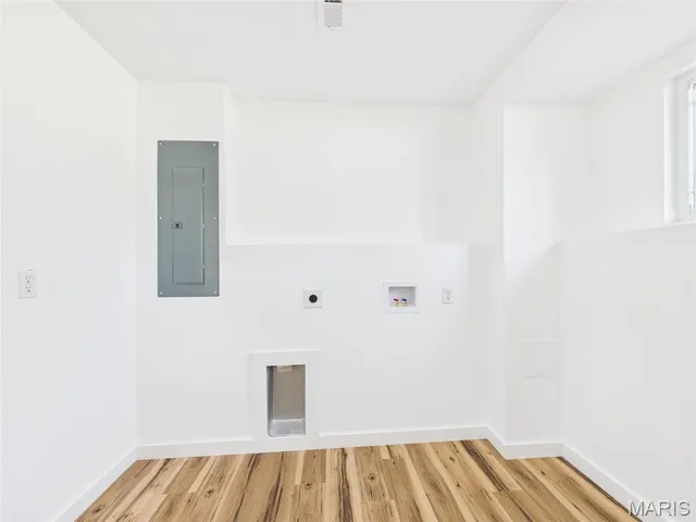 $309,900 | 13222 Hillview Lane, Dixon, MO 65459