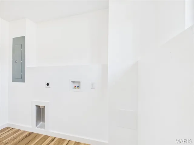 $309,900 | 13222 Hillview Lane, Dixon, MO 65459