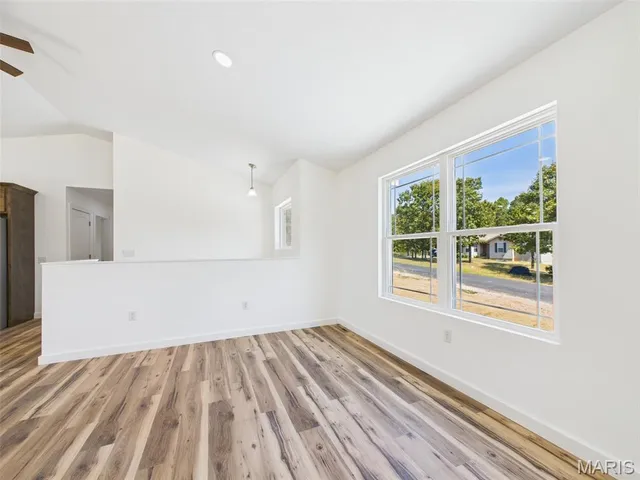 $309,900 | 13222 Hillview Lane, Dixon, MO 65459