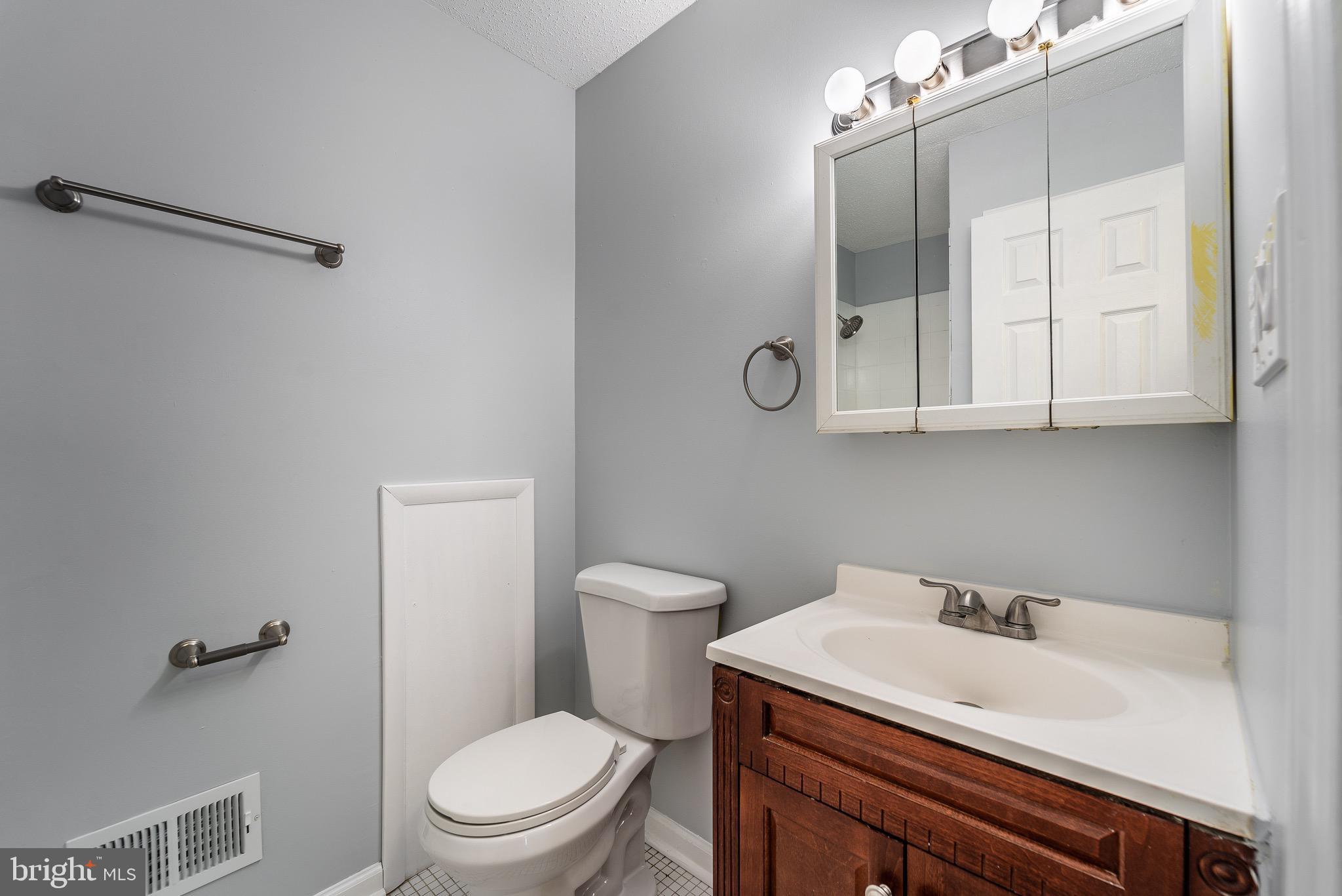 7197 Cimarron Court Frederick, MD 21703 - Photo 29 of 47 Primary Bedroom en suite Bathroom
