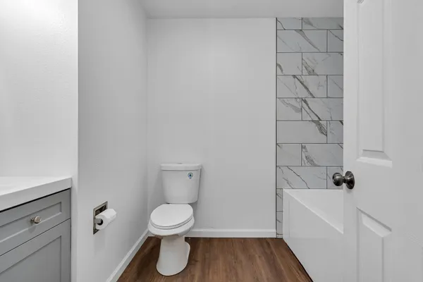 a bathroom with a bathtub