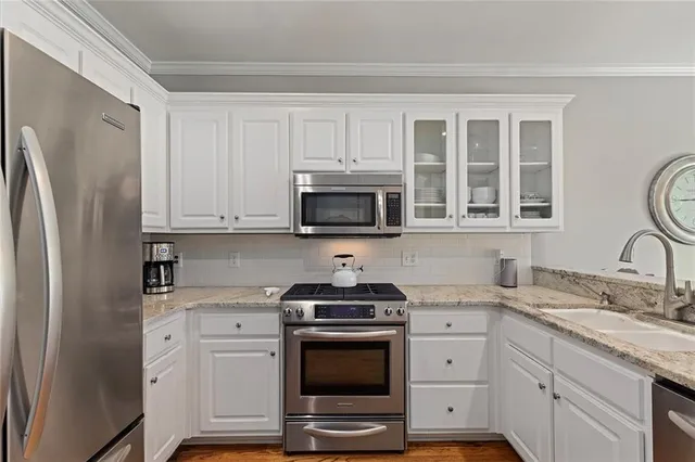 $625,000 | 915 Taylor Parkway, Suwanee, GA 30024