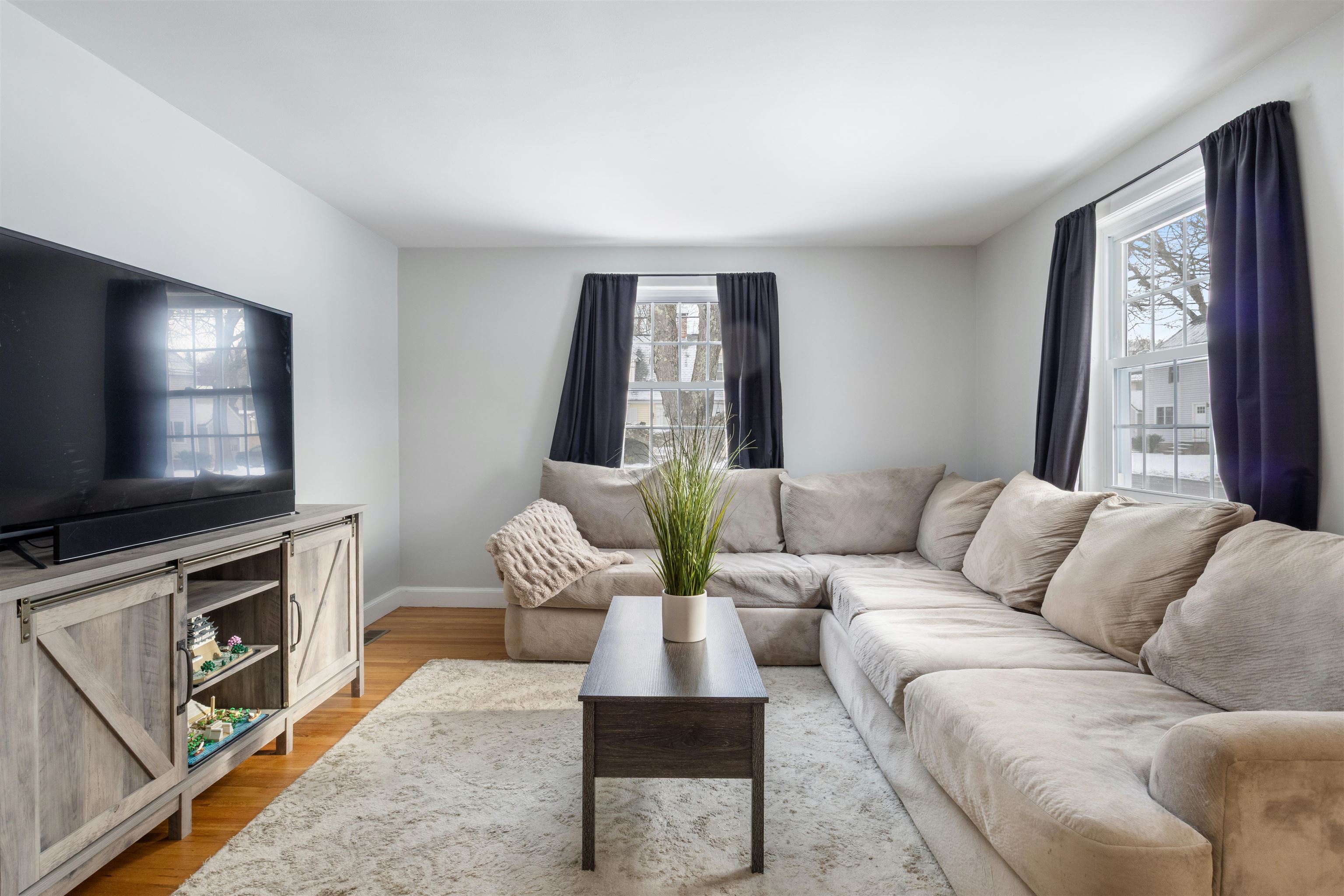 276 Salmon Street Manchester, NH 03104 - Photo 17 of 37