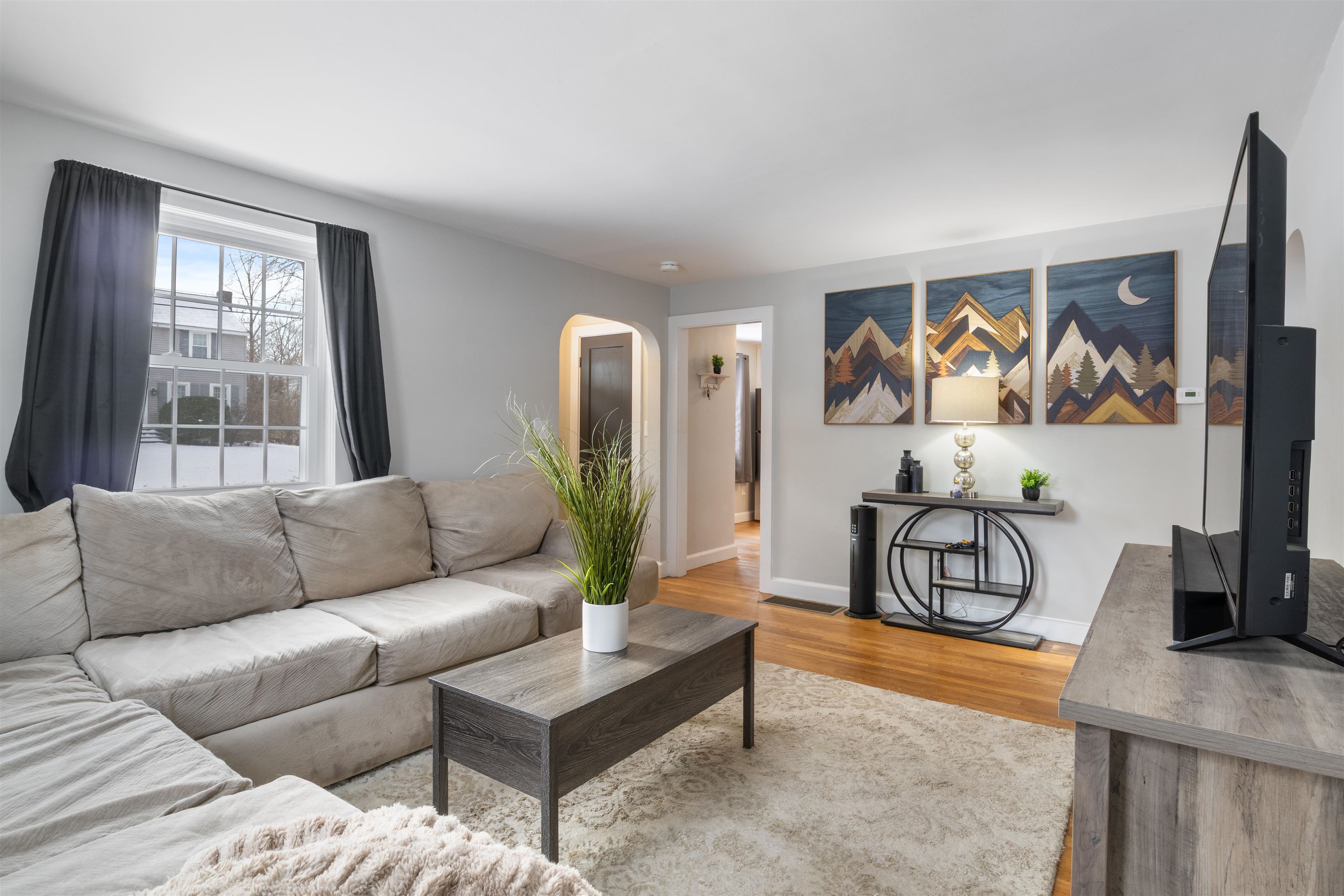 276 Salmon Street Manchester, NH 03104 - Photo 18 of 37