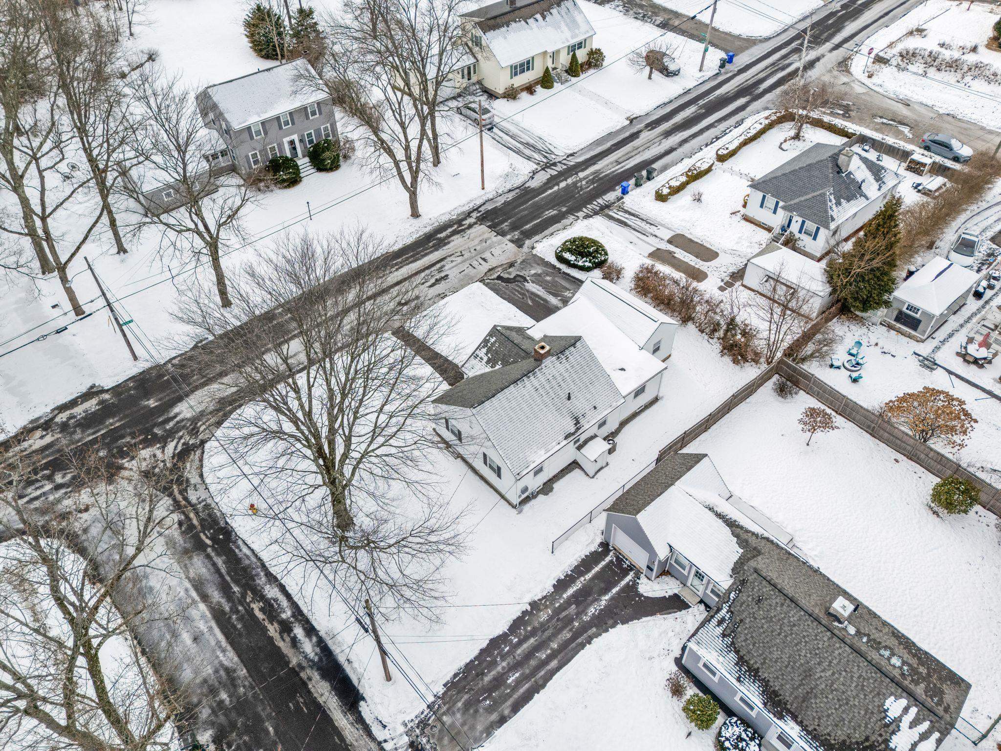 276 Salmon Street Manchester, NH 03104 - Photo 36 of 37