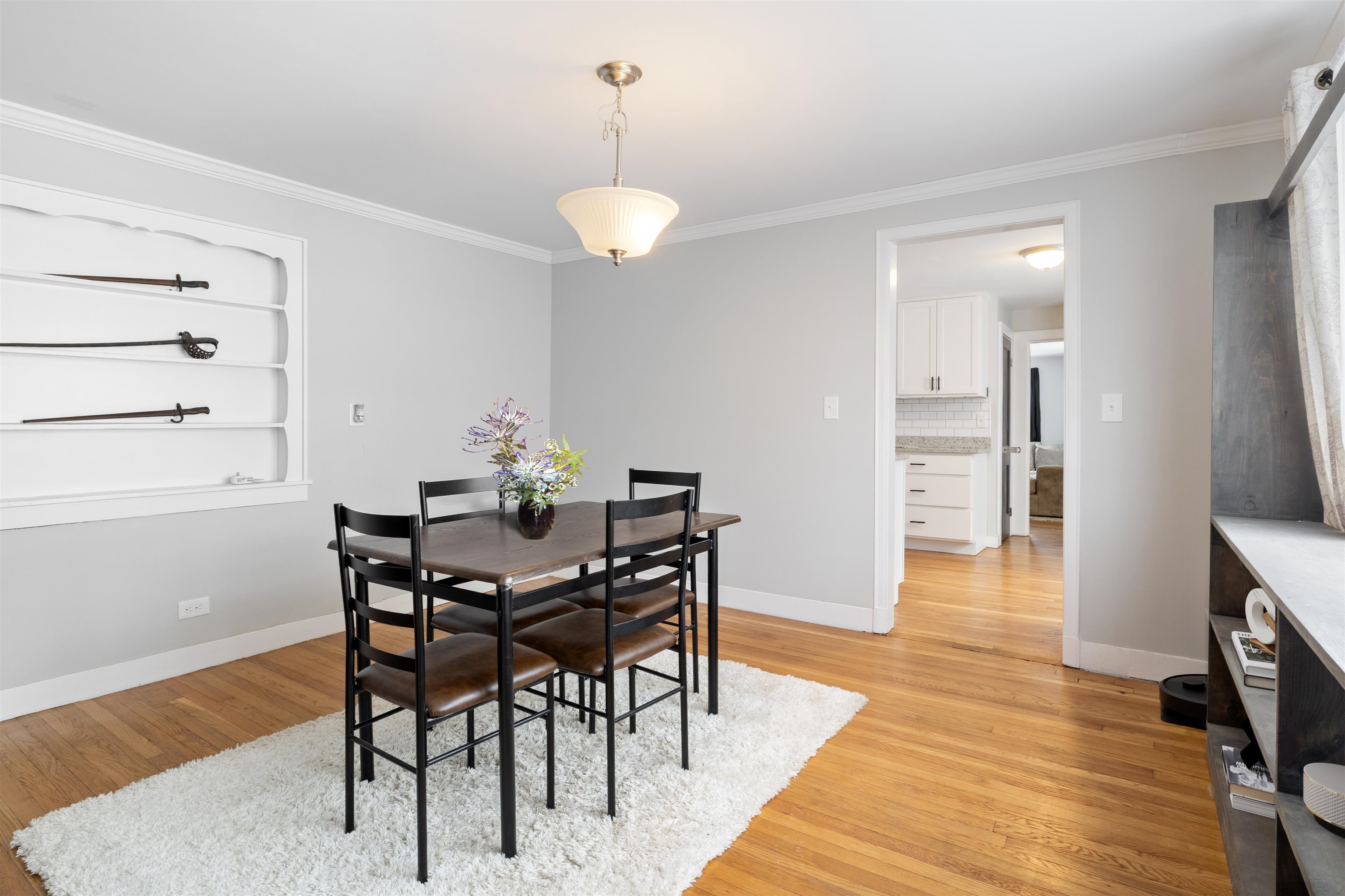 276 Salmon Street Manchester, NH 03104 - Photo 7 of 37