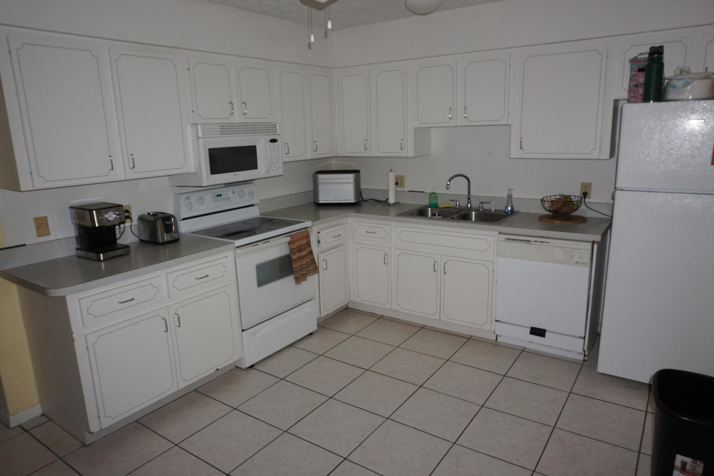 4698 Southeast Salvatori Road Stuart, FL 34997 - Photo 12 of 53 4698-8