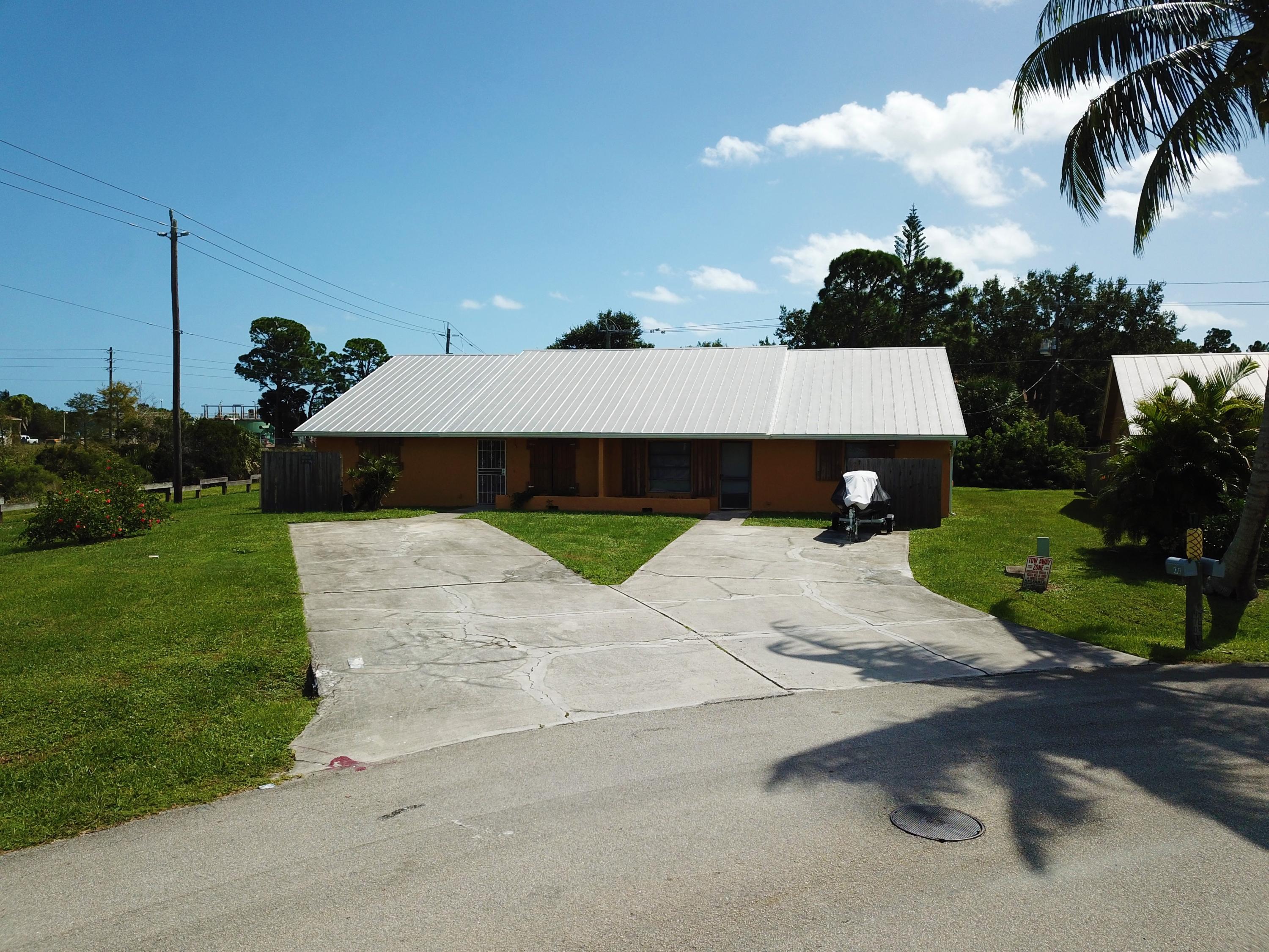 4698 Southeast Salvatori Road Stuart, FL 34997 - Photo 4 of 53 4698 SE Salvatori