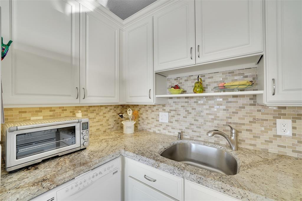 1201 South Riverside Drive, Unit 307 Pompano Beach, FL 33062 - Photo 5 of 11