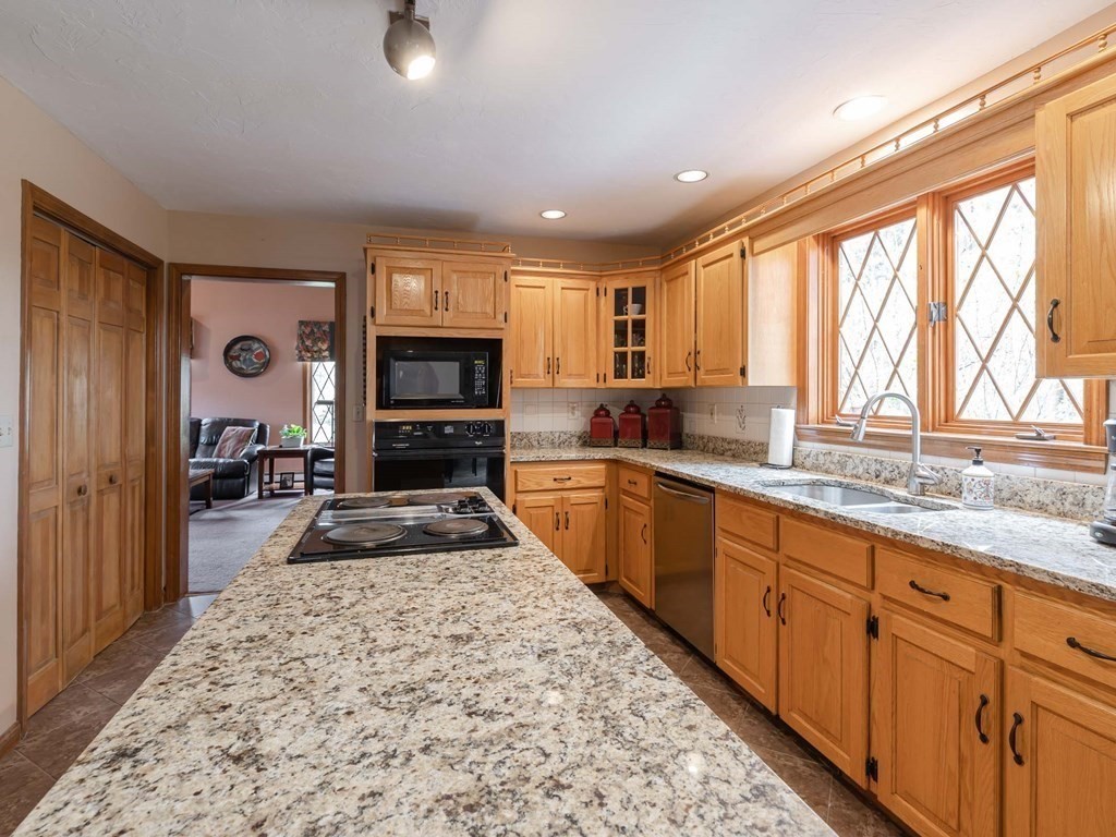 16 Field Road Medway, MA 02053 - Photo 6 of 40 Gallery Image 6
