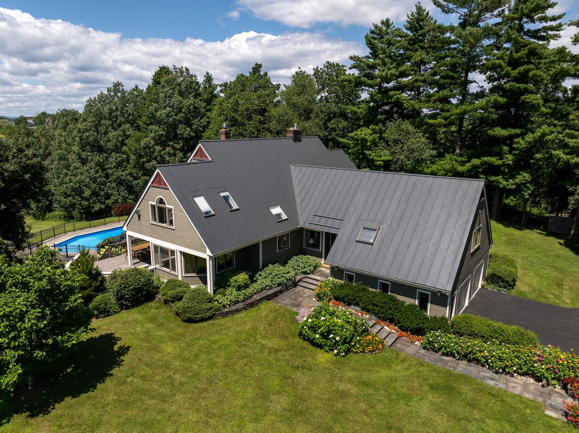 197 Beaver Creek Road Shelburne, VT 05482 - Photo 1 of 40 Gallery Image 1