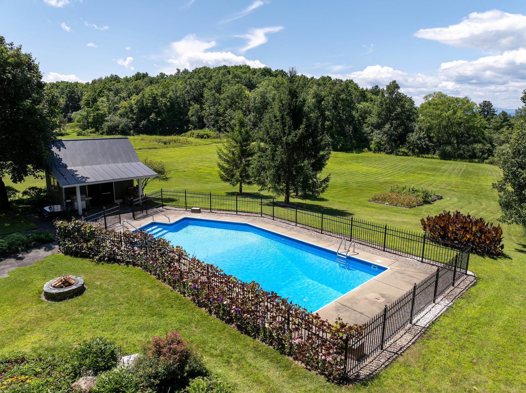 197 Beaver Creek Road Shelburne, VT 05482 - Photo 36 of 40 Gallery Image 36