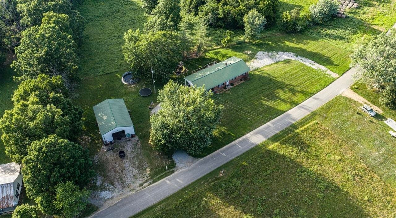 1341 Lyons Road Tompkinsville, KY 42167 - Photo 26 of 31 Gallery Image 26