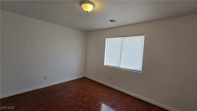 $1,750 | 2954 Savers Court, Las Vegas, NV 89115