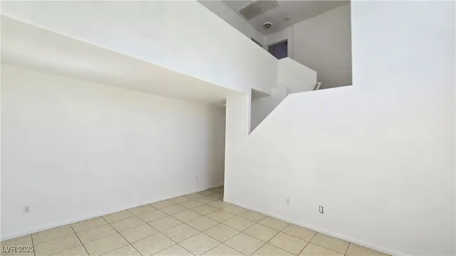 $1,750 | 2954 Savers Court, Las Vegas, NV 89115
