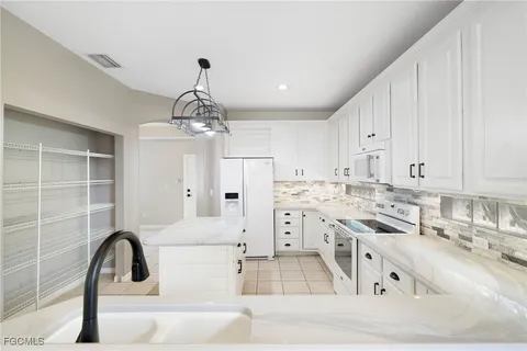 $525,000 | 9384 Scarlette Oak Avenue, Fort Myers, FL 33967