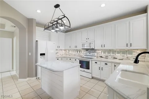 $525,000 | 9384 Scarlette Oak Avenue, Fort Myers, FL 33967