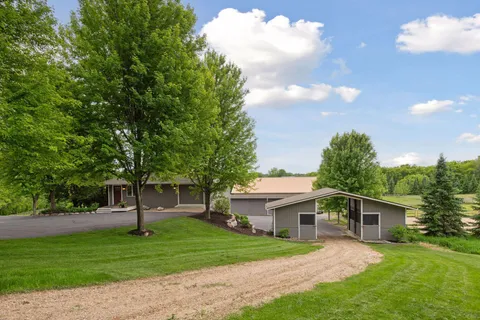 $2,275,000 | 36-xx Watertown Road, Maple Plain, MN 55359