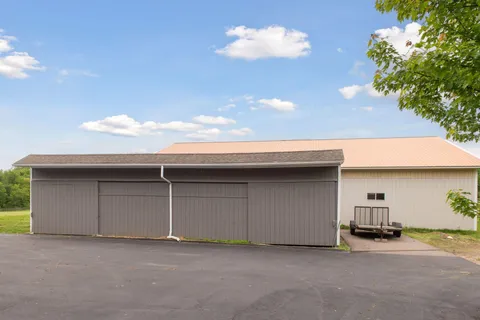 $2,275,000 | 36-xx Watertown Road, Maple Plain, MN 55359