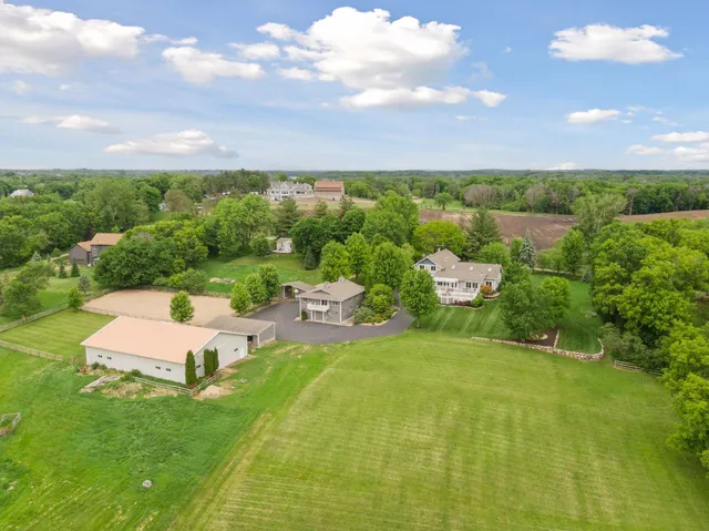 $2,275,000 | 36-xx Watertown Road, Maple Plain, MN 55359