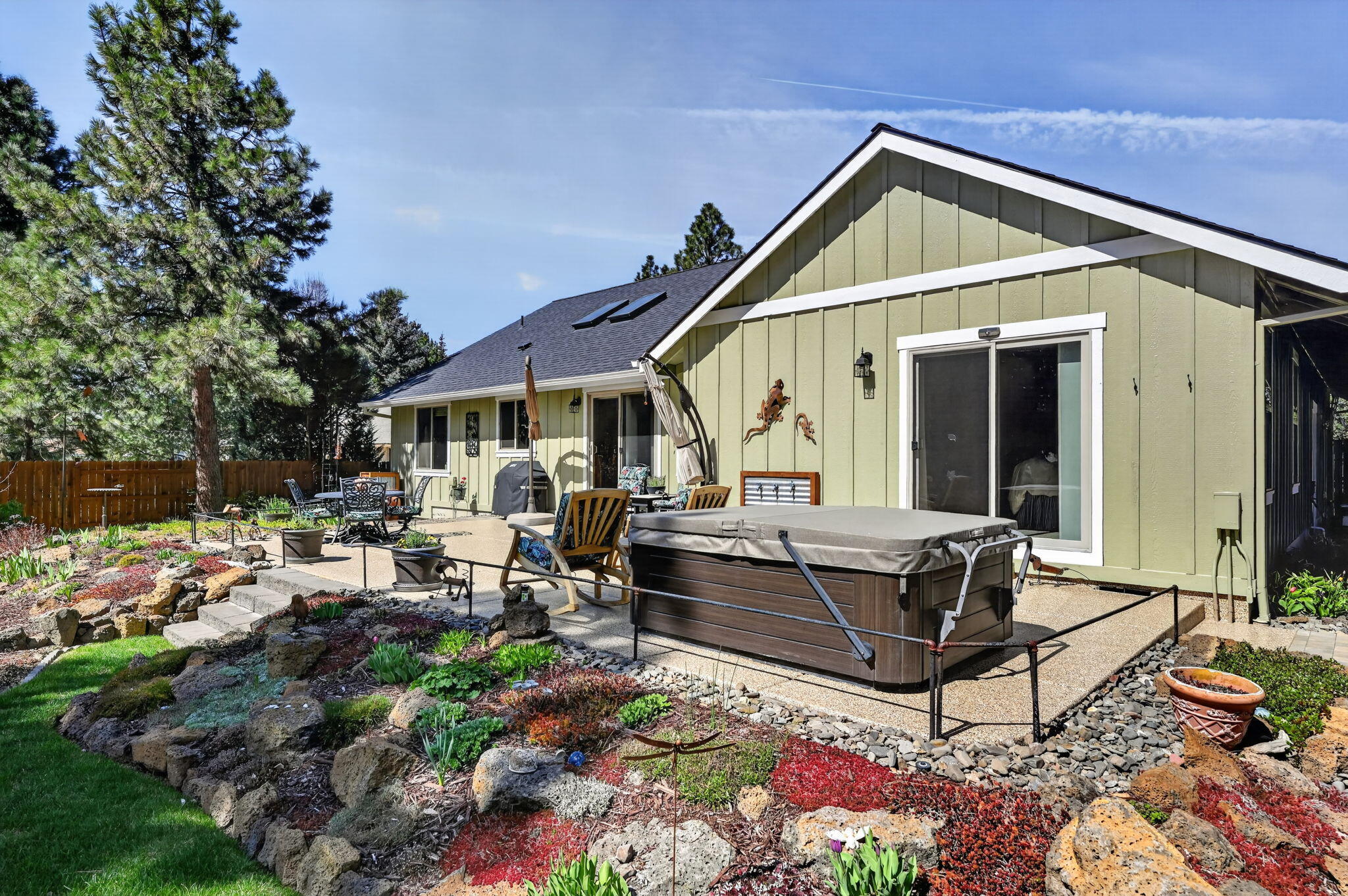 19563 Apache Road Bend, OR 97702 - Photo 50 of 60 19563-Apache-Road-Bend-OR-97702112