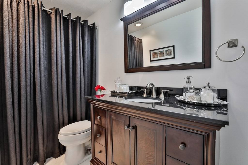310 Brook Village Road, Unit 5 Nashua, NH 03062 - Photo 21 of 25 Gallery Image 21