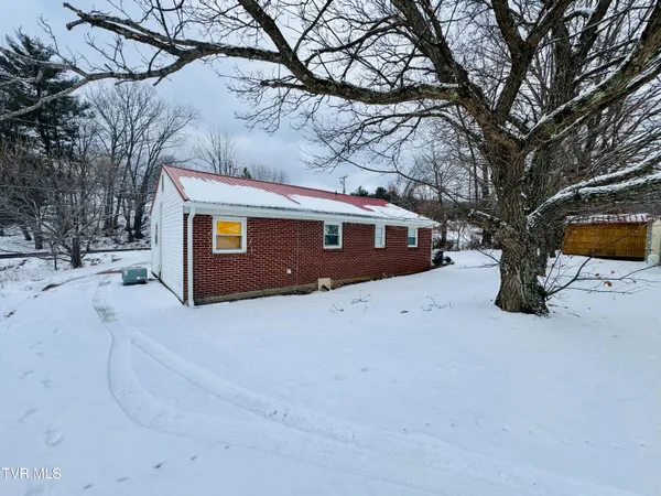 $114,999 | 1190 St Clairs Creek Road, Chilhowie, VA 24319