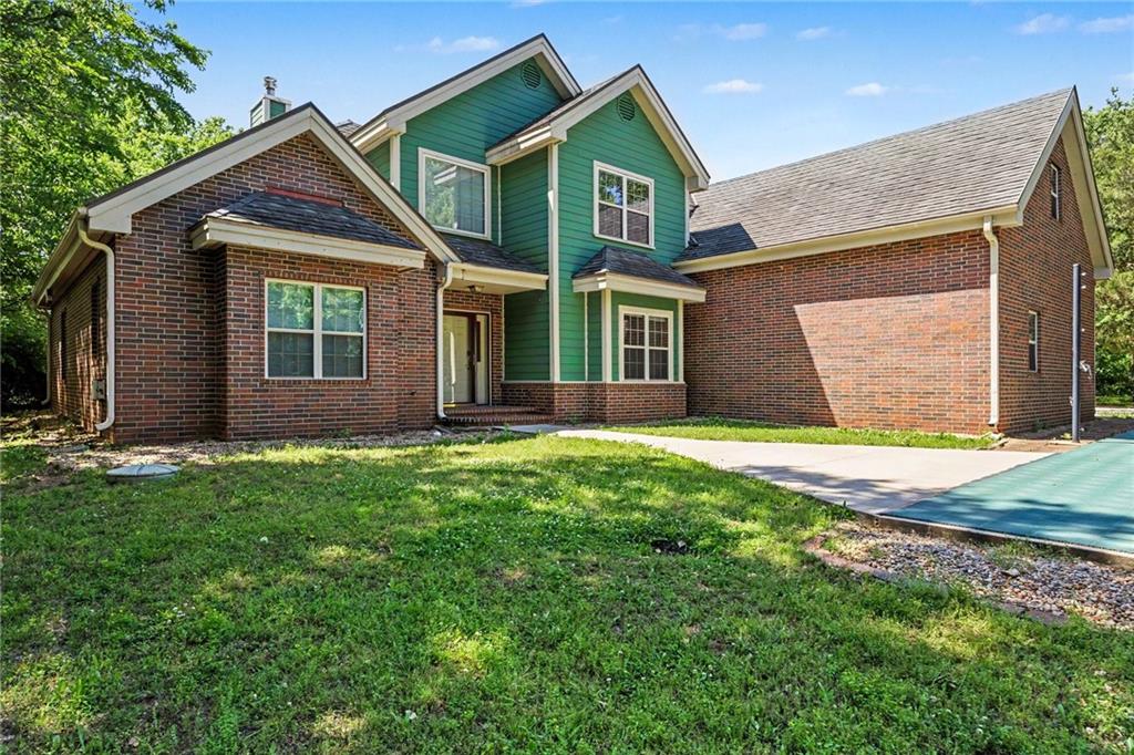 58 West Lake Road Farlington, KS 66734 - Photo 2 of 39