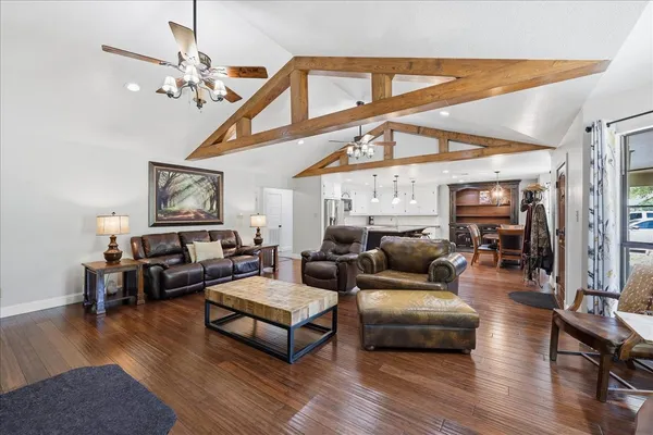 $540,000 | 1620 Highway 63, Burkeville, TX 75932