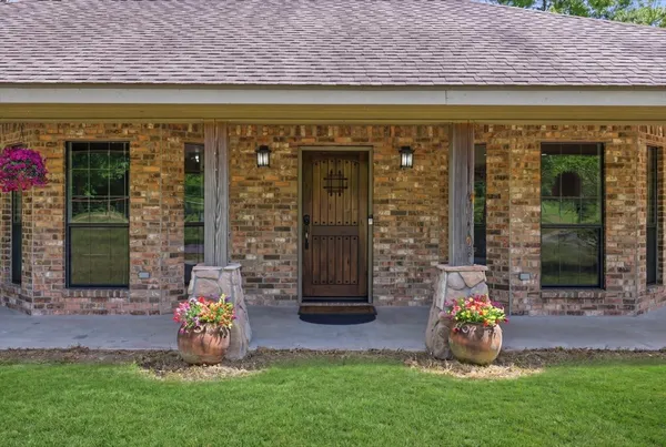 $540,000 | 1620 Highway 63, Burkeville, TX 75932