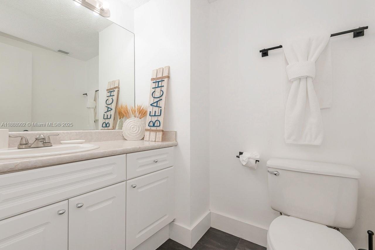 2301 Collins Avenue, Unit 333 Miami Beach, FL 33139 - Photo 19 of 44