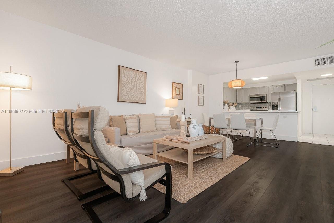 2301 Collins Avenue, Unit 333 Miami Beach, FL 33139 - Photo 6 of 44