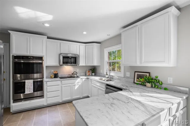 $599,999 | 540 Fairways Circle, Creve Coeur, MO 63141