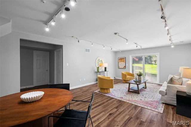 $599,999 | 540 Fairways Circle, Creve Coeur, MO 63141