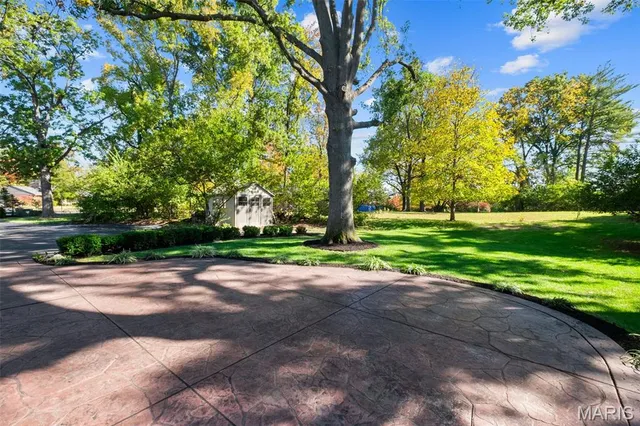 $599,999 | 540 Fairways Circle, Creve Coeur, MO 63141