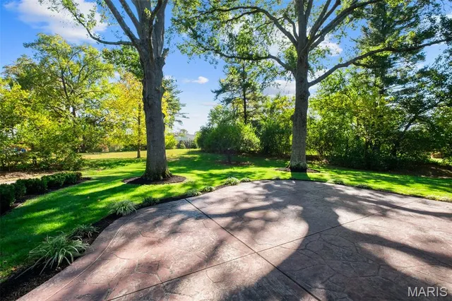 $599,999 | 540 Fairways Circle, Creve Coeur, MO 63141