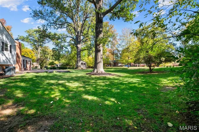 $599,999 | 540 Fairways Circle, Creve Coeur, MO 63141