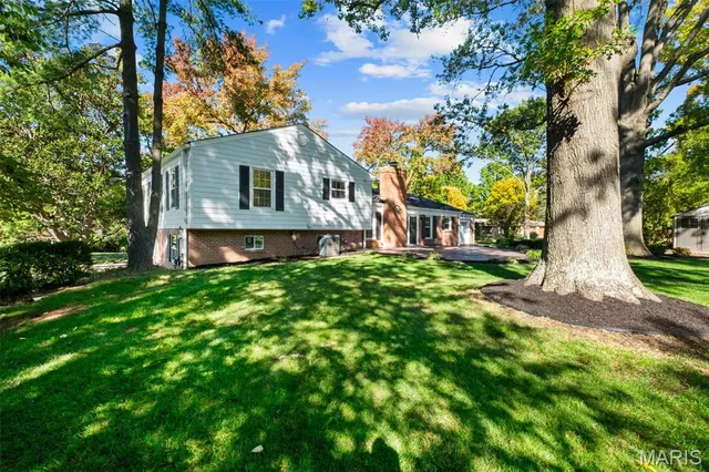 $599,999 | 540 Fairways Circle, Creve Coeur, MO 63141