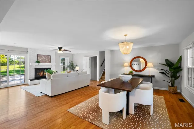 $599,999 | 540 Fairways Circle, Creve Coeur, MO 63141