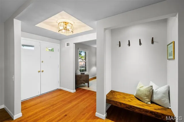 $599,999 | 540 Fairways Circle, Creve Coeur, MO 63141