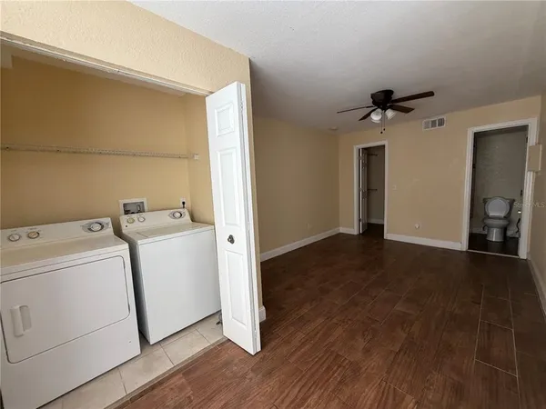 $1,350 | 5108 Conroy Road, Unit 1713, Orlando, FL 32811