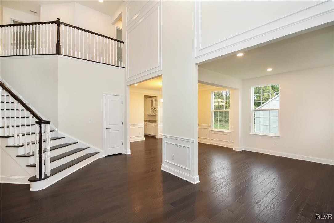 5850 Saucon Ridge Road Coopersburg, PA 18036 - Photo 3 of 32 Front foyer- Photos shown are of a similar model a